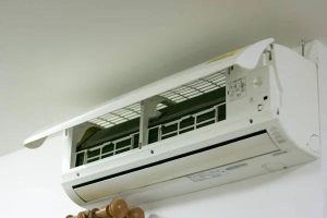 Benefits of Hiring an Air Conditioning Contractor for Home Cooling Projects