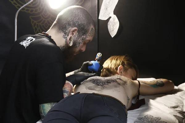 Smart Preparation Tips for Artists Handling Complex Tattoos